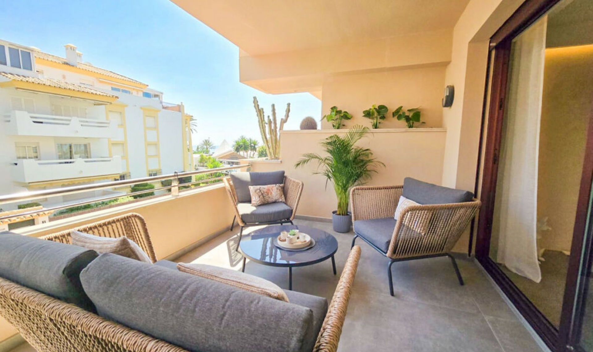 Resale - Apartment -
San Pedro de Alcántara