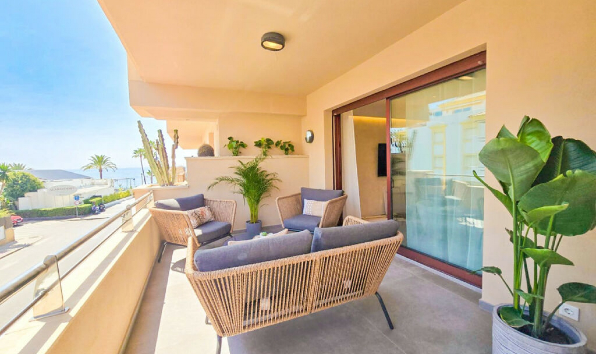 Resale - Apartment -
San Pedro de Alcántara