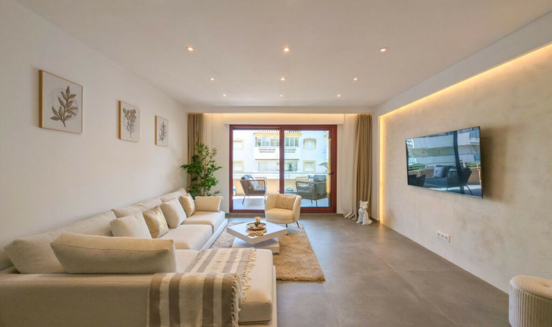 Resale - Apartment -
San Pedro de Alcántara