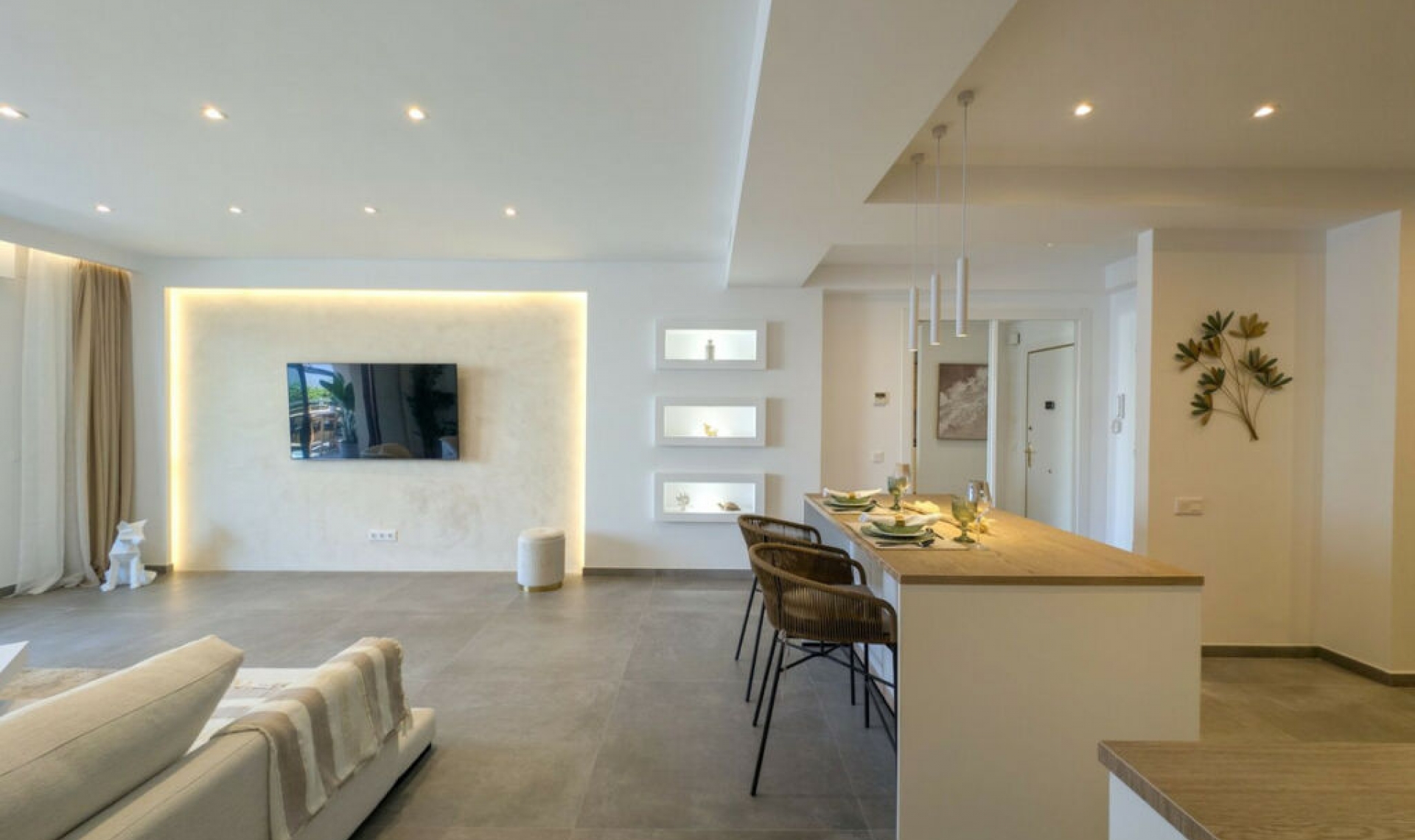 Resale - Apartment -
San Pedro de Alcántara