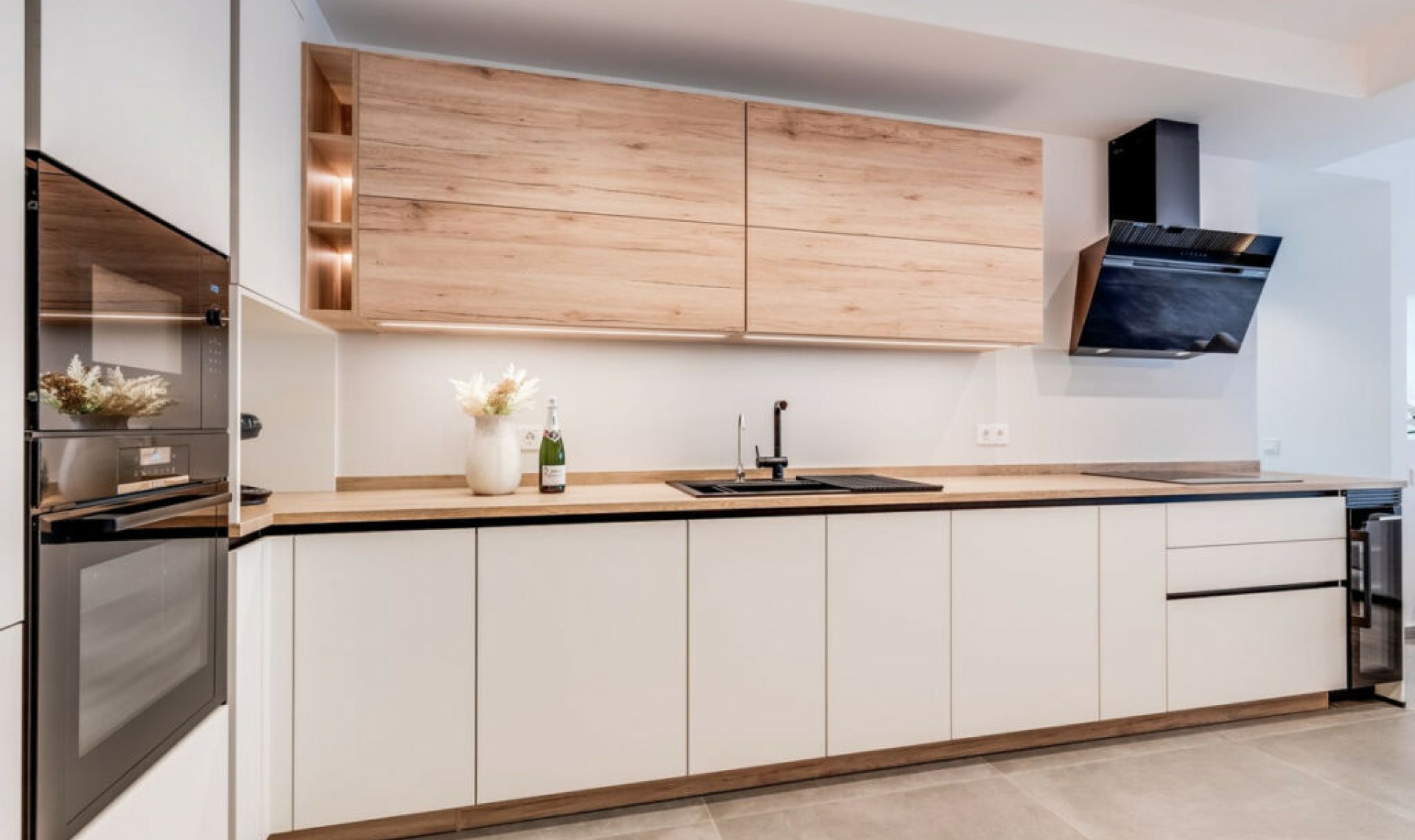 Resale - Apartment -
San Pedro de Alcántara