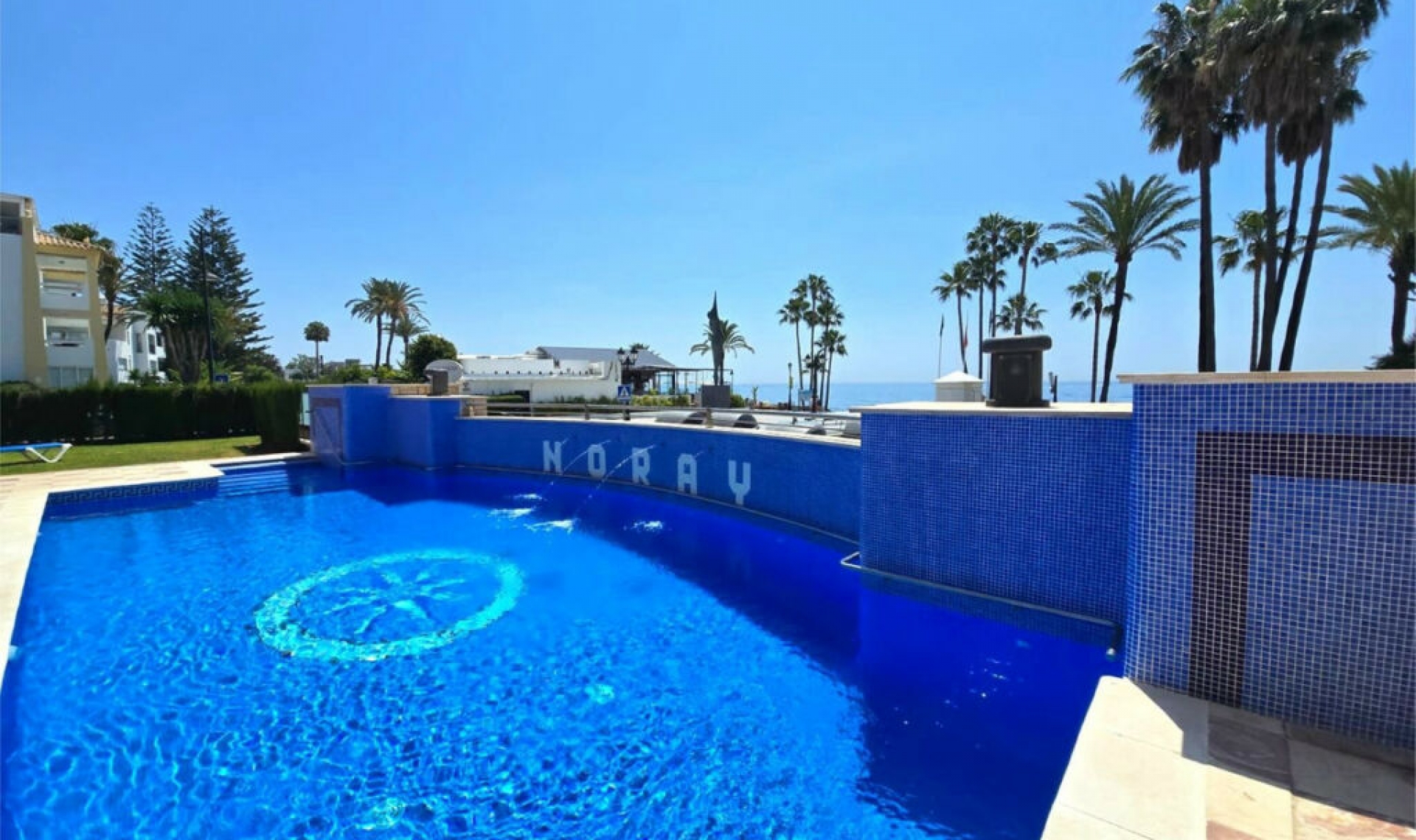 Resale - Apartment -
San Pedro de Alcántara