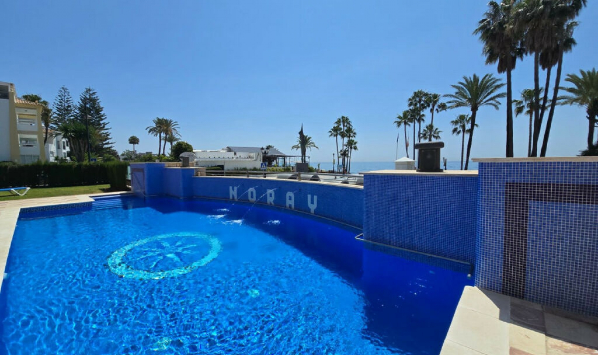 Resale - Apartment -
San Pedro de Alcántara