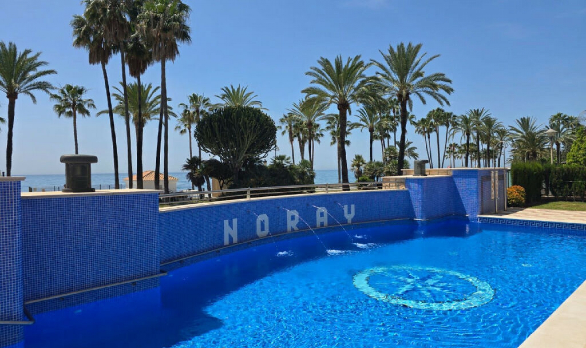 Resale - Apartment -
San Pedro de Alcántara