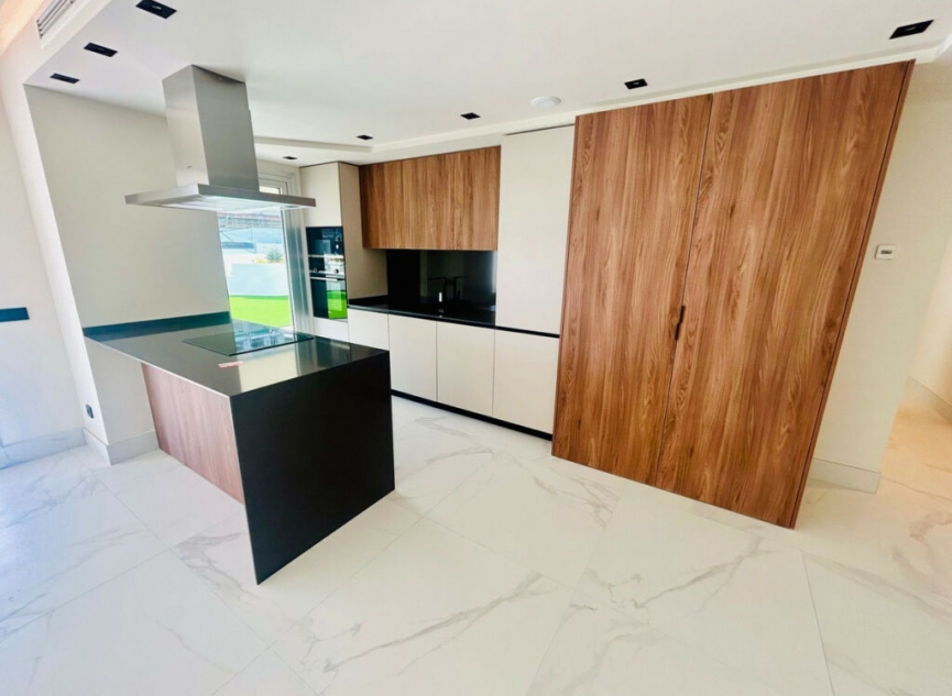 Resale - Apartment -
San Pedro de Alcántara