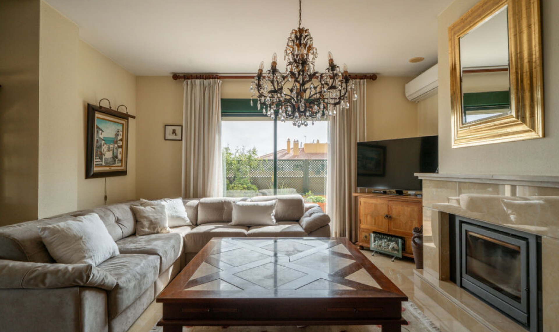 Resale - Apartment -
San Pedro de Alcántara
