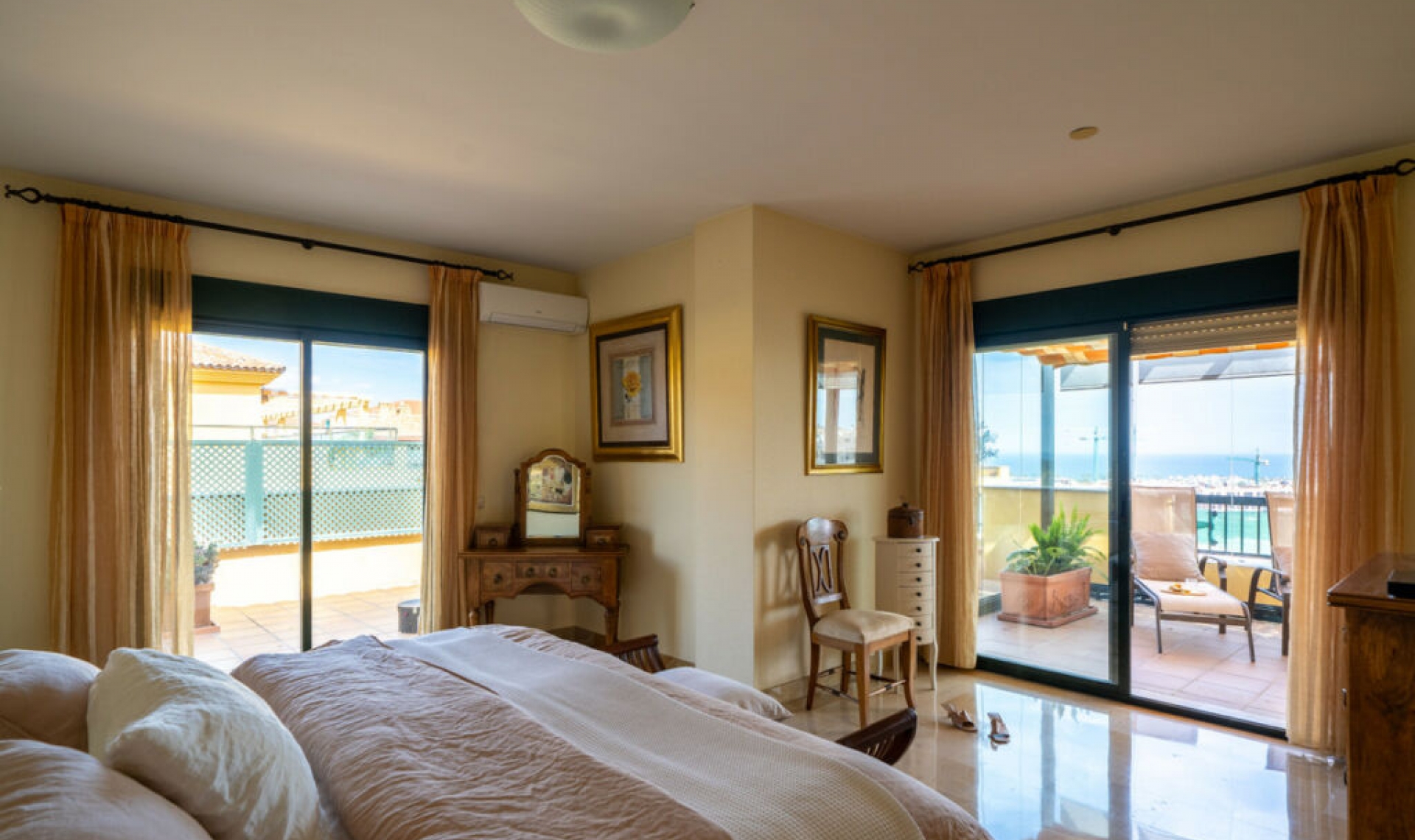 Resale - Apartment -
San Pedro de Alcántara
