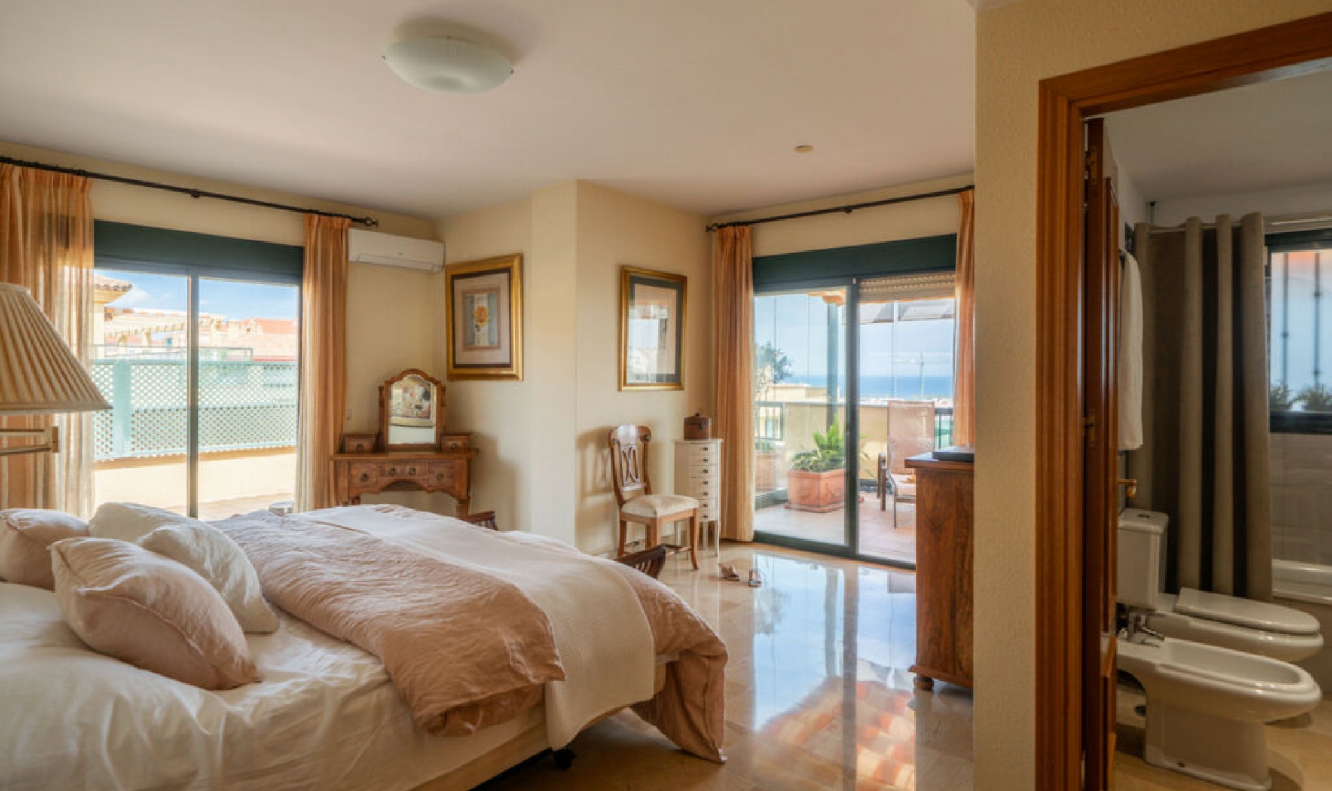 Resale - Apartment -
San Pedro de Alcántara