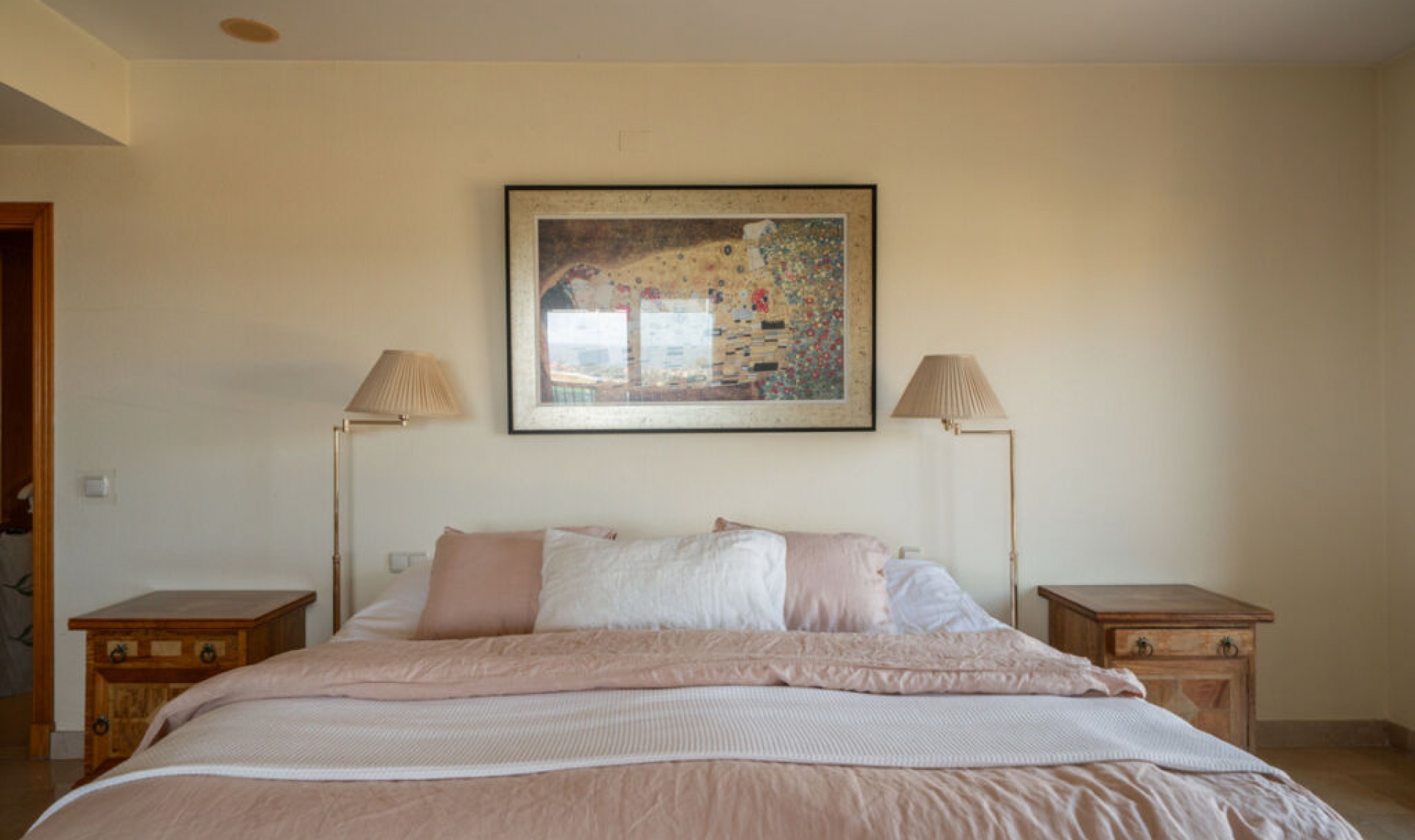 Resale - Apartment -
San Pedro de Alcántara