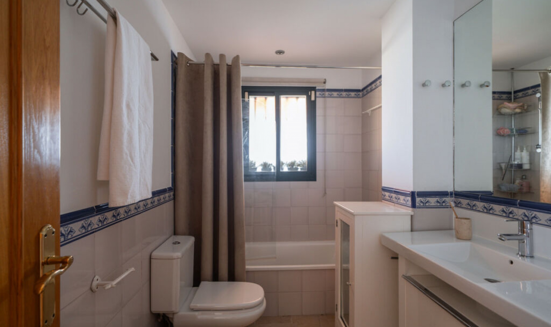 Resale - Apartment -
San Pedro de Alcántara