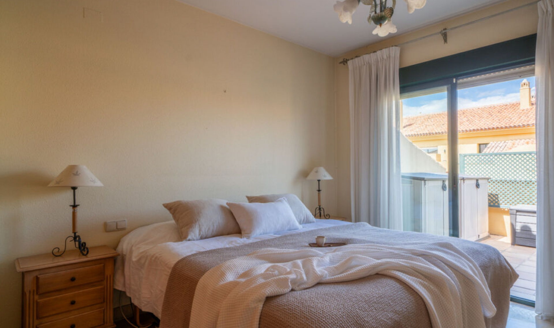 Resale - Apartment -
San Pedro de Alcántara