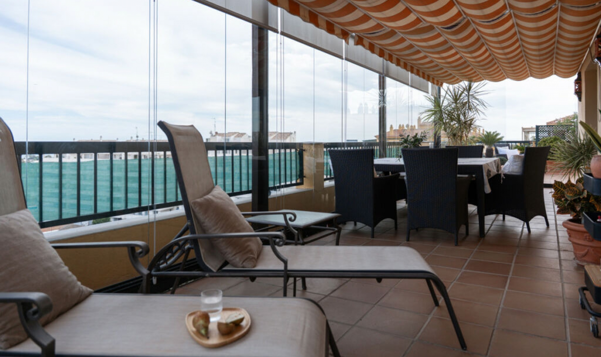 Resale - Apartment -
San Pedro de Alcántara