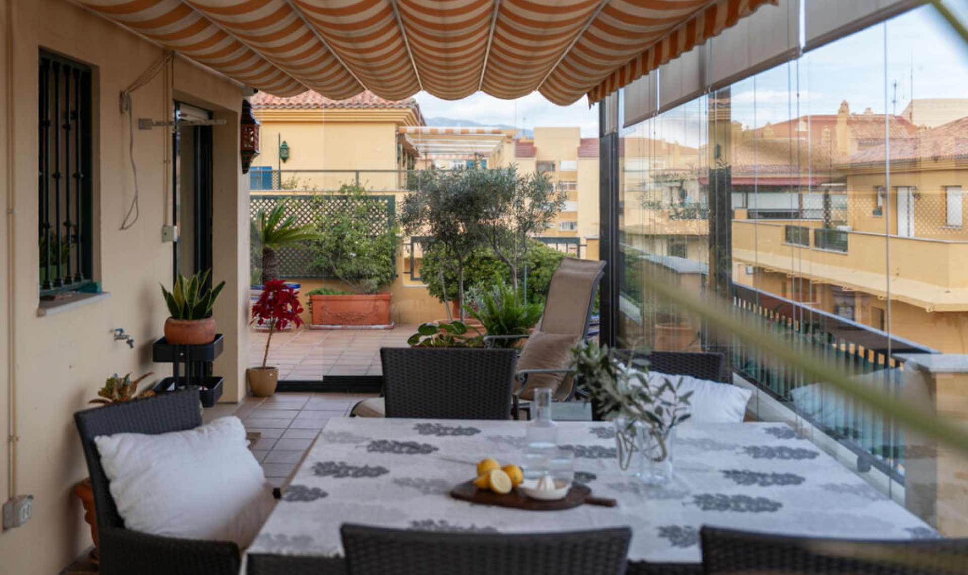 Resale - Apartment -
San Pedro de Alcántara