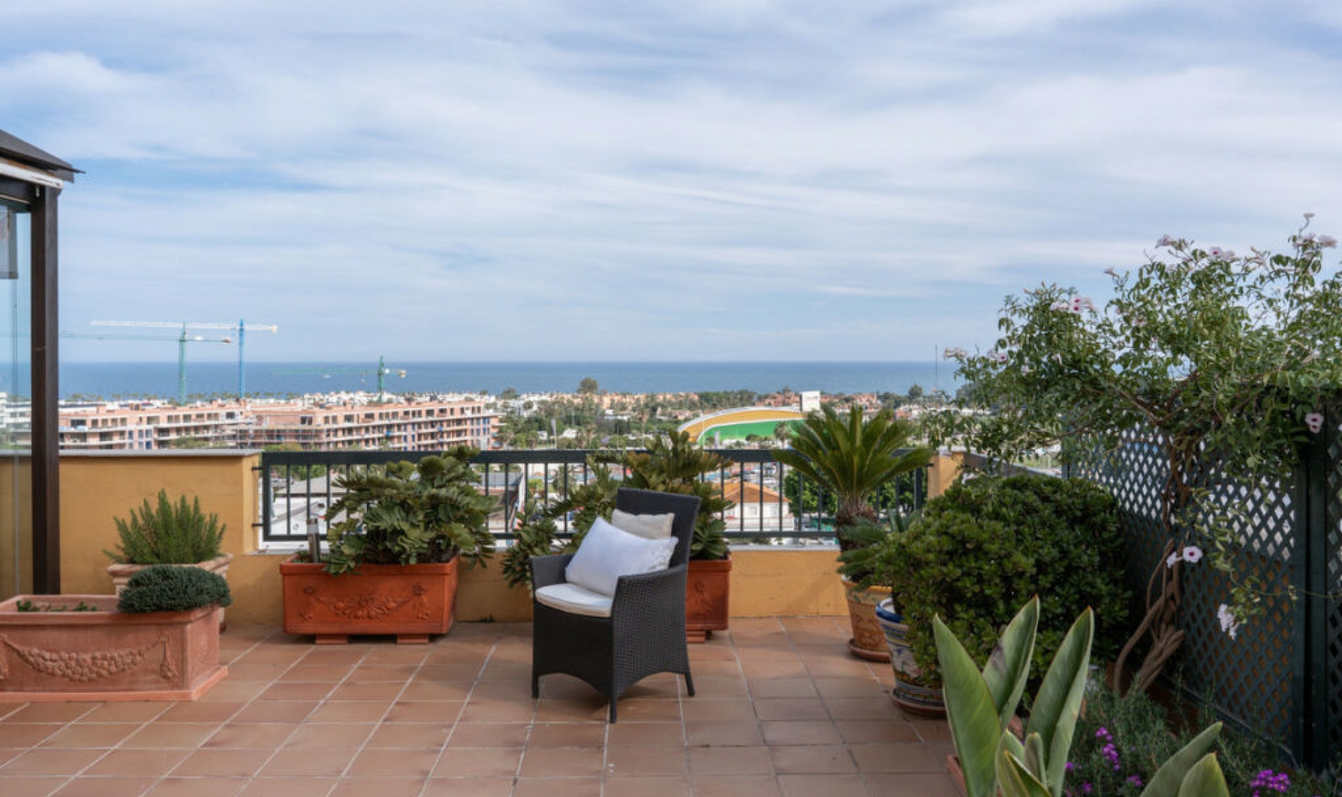 Resale - Apartment -
San Pedro de Alcántara