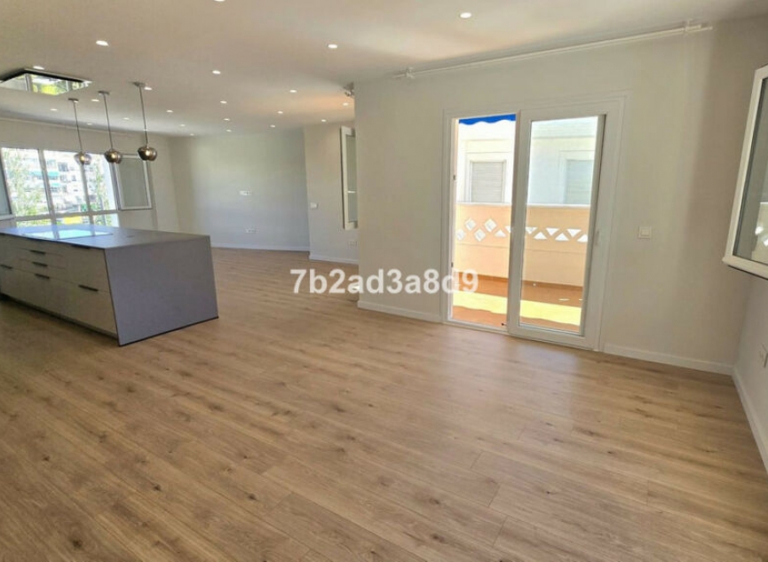 Resale - Apartment -
San Pedro de Alcántara
