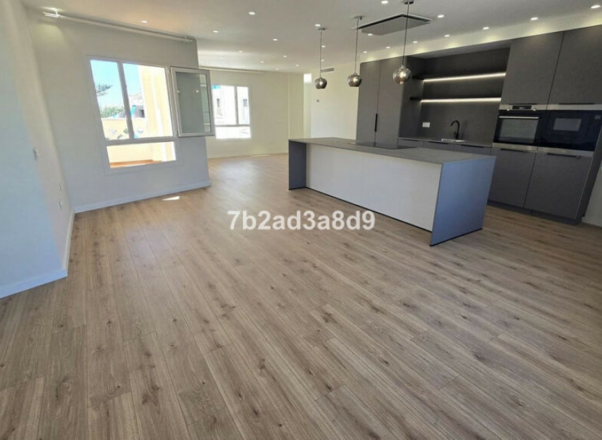 Resale - Apartment -
San Pedro de Alcántara