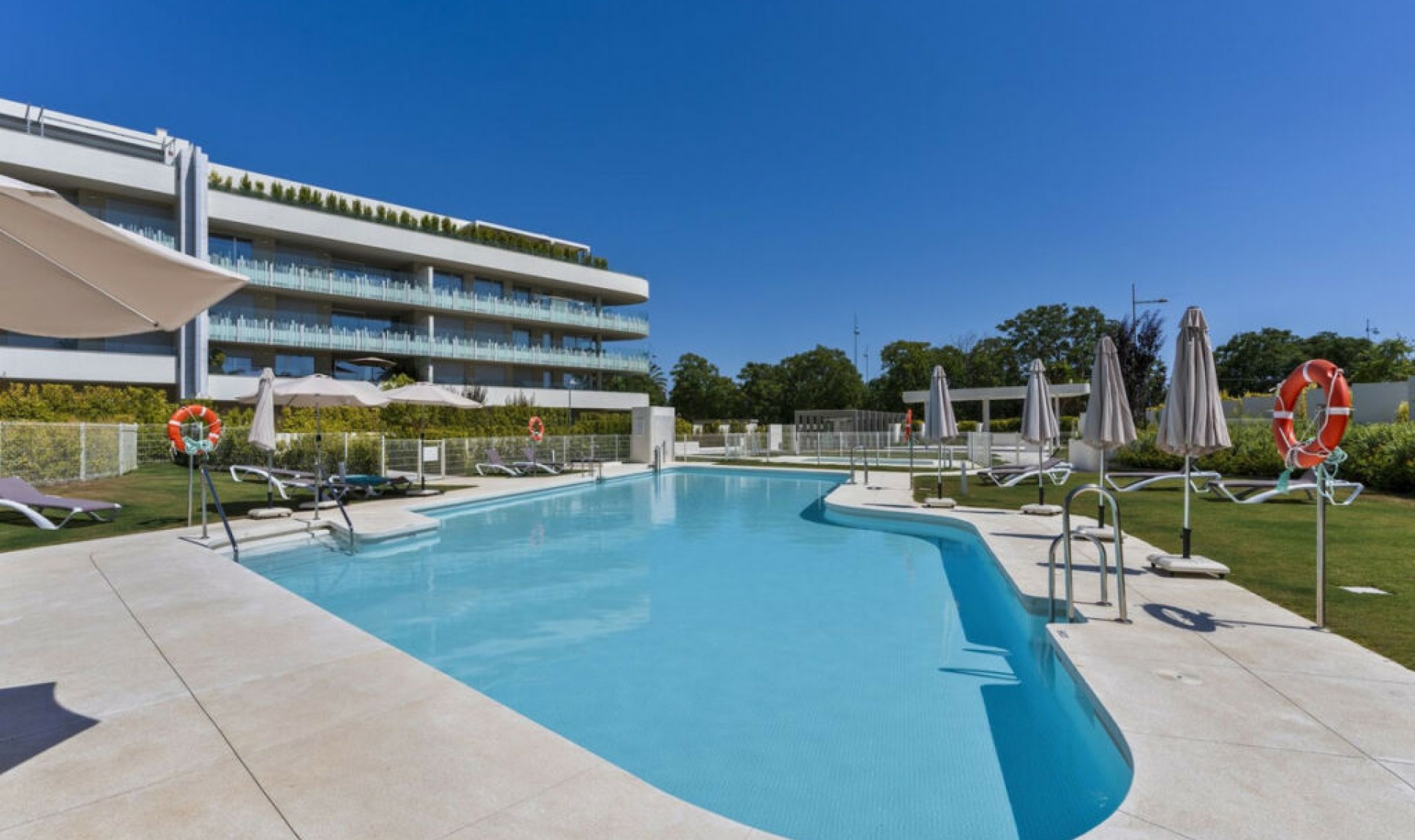 Resale - Apartment -
San Pedro de Alcántara