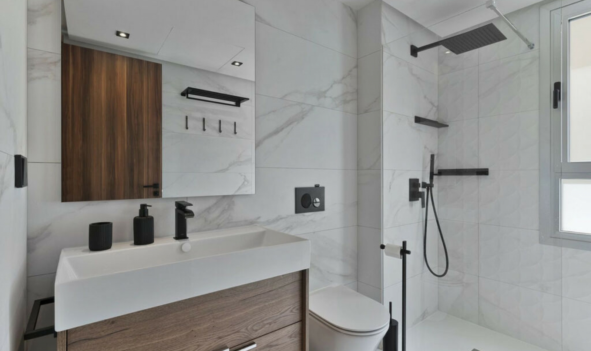 Resale - Apartment -
San Pedro de Alcántara