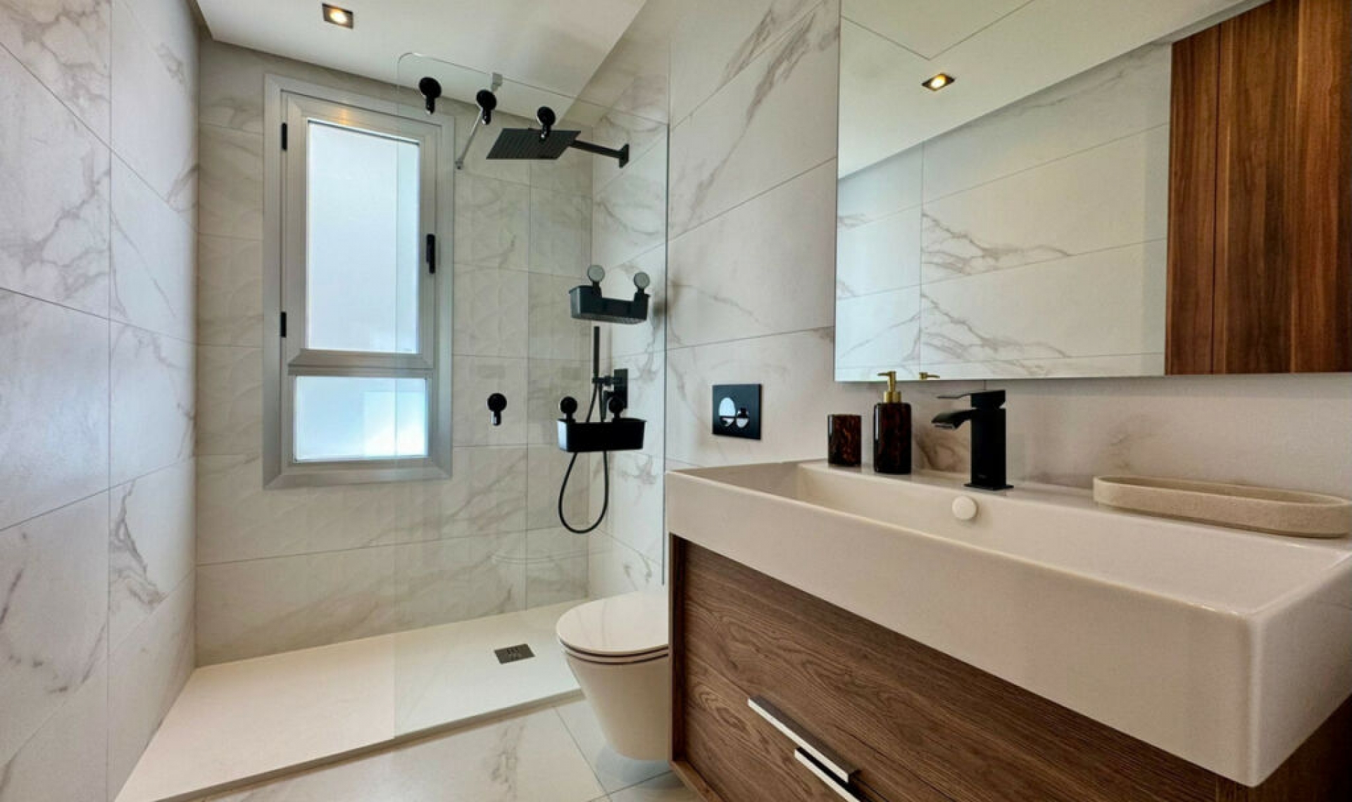 Resale - Apartment -
San Pedro de Alcántara