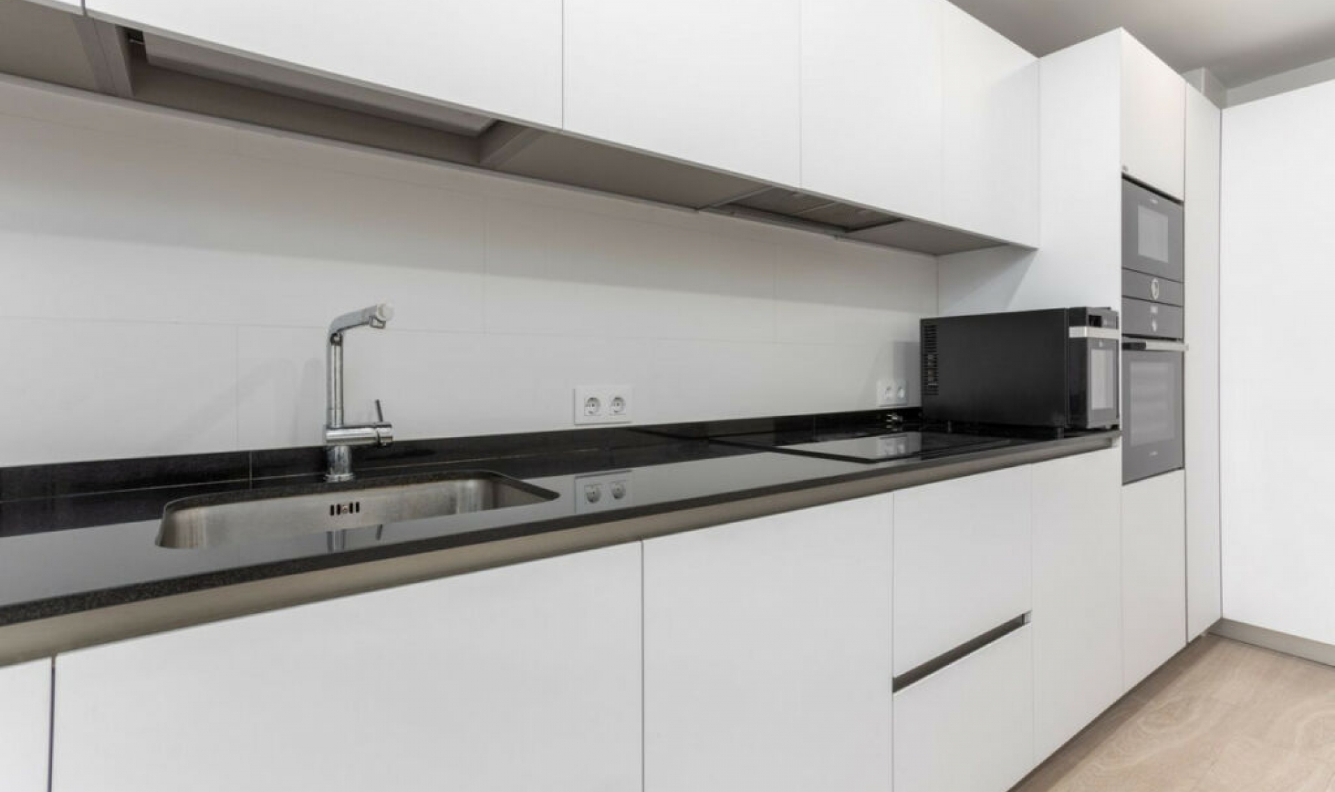 Resale - Apartment -
San Pedro de Alcántara