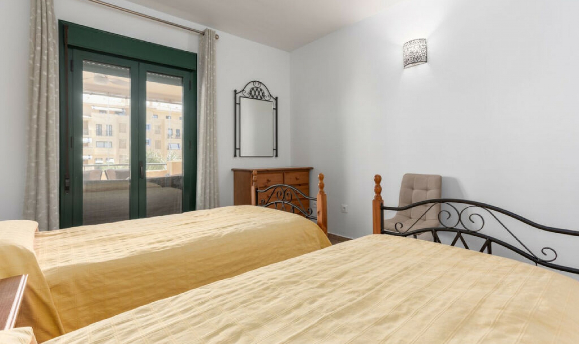 Resale - Apartment -
San Pedro de Alcántara
