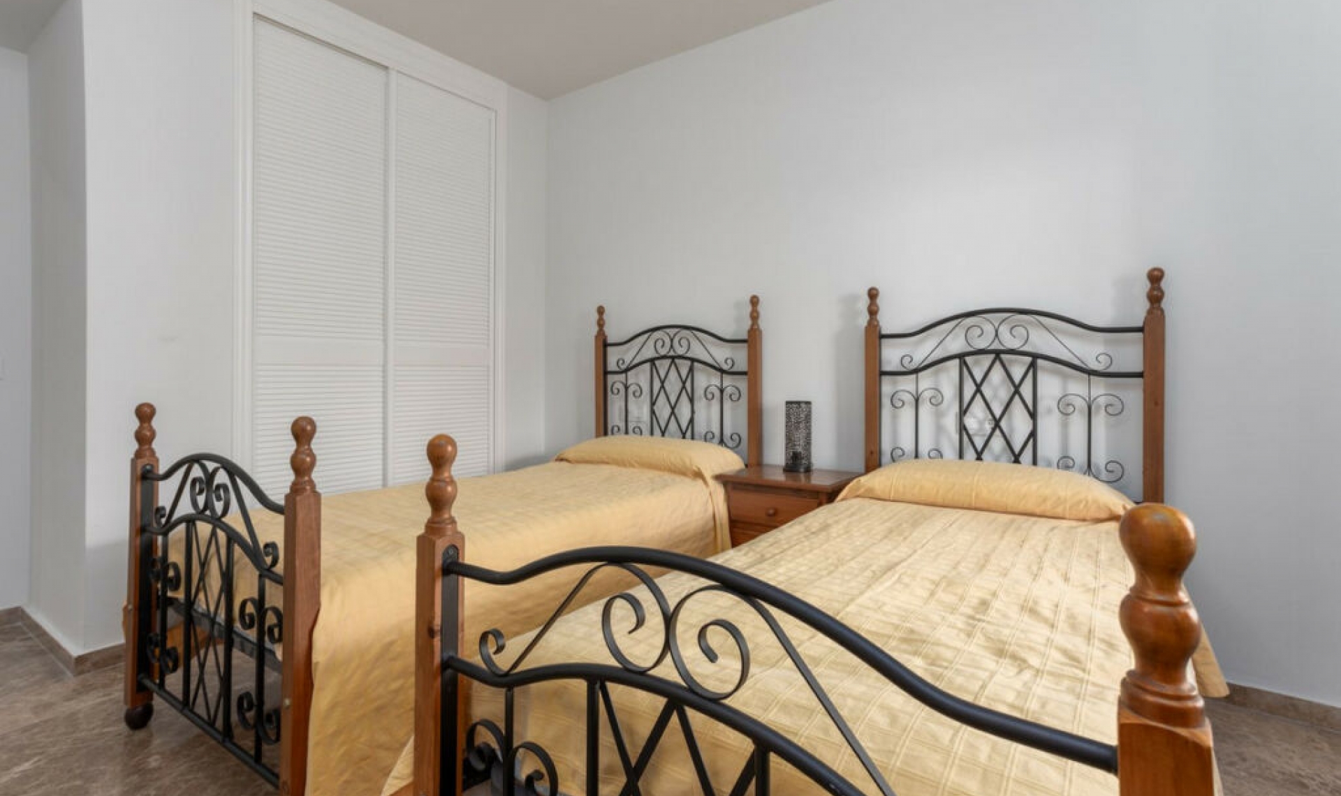 Resale - Apartment -
San Pedro de Alcántara