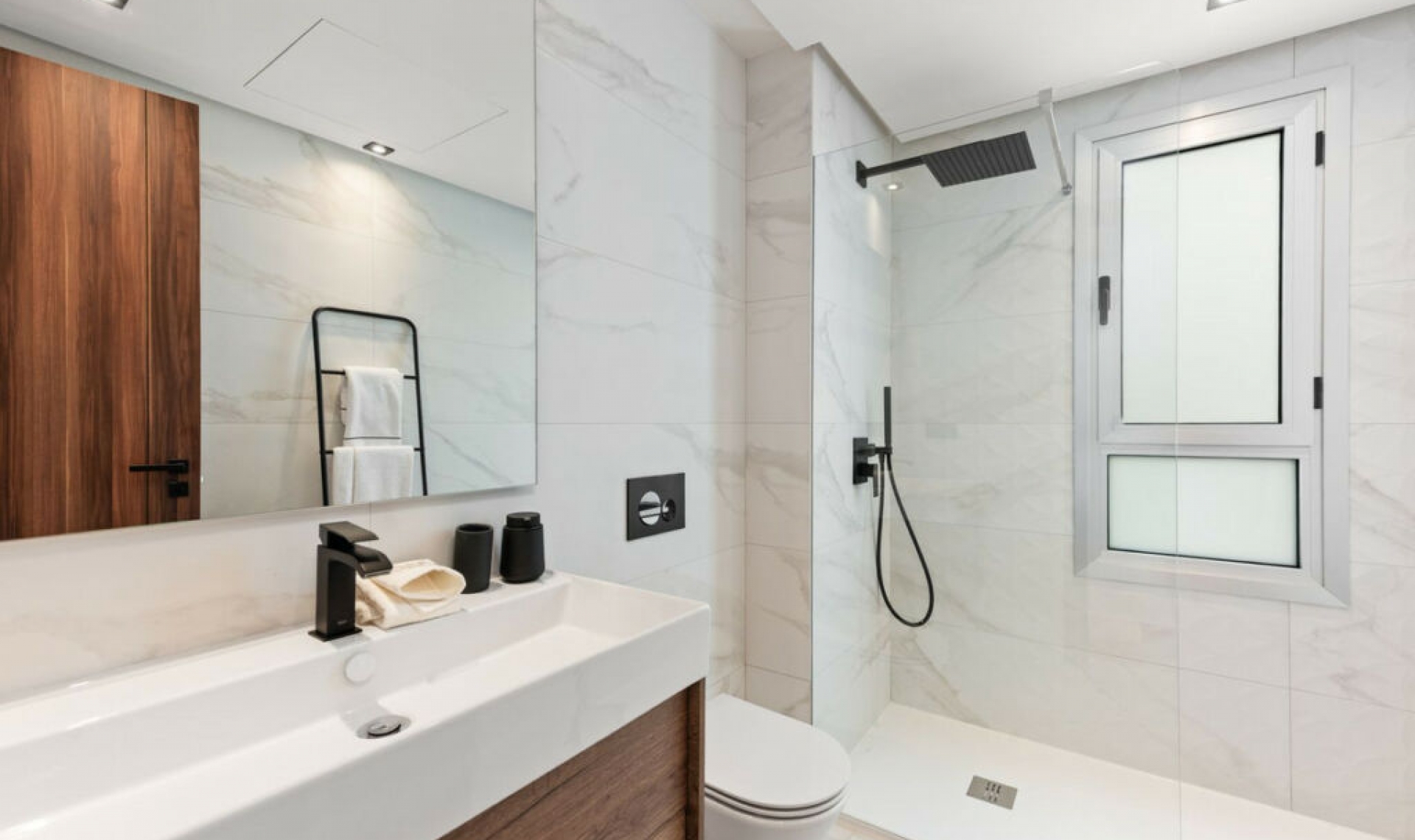 Resale - Apartment -
San Pedro de Alcántara