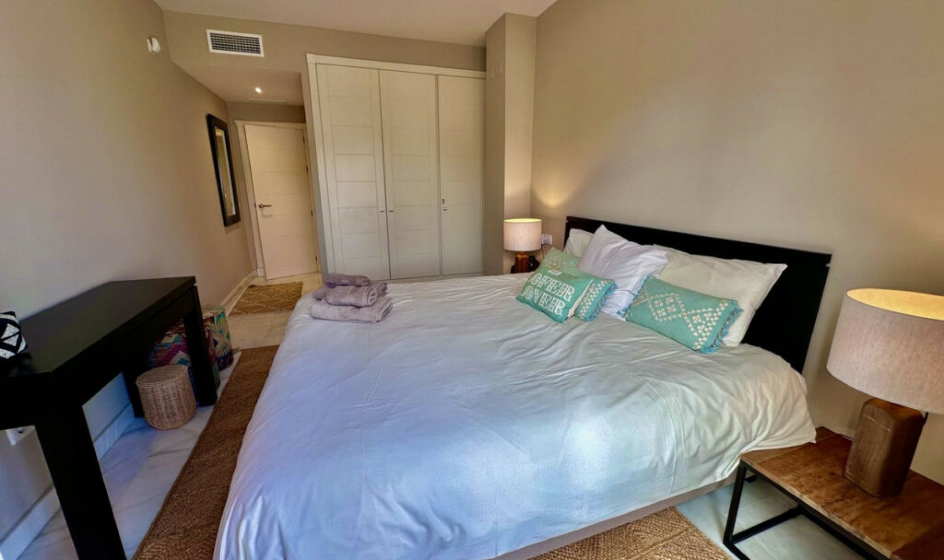 Resale - Apartment -
San Pedro de Alcántara