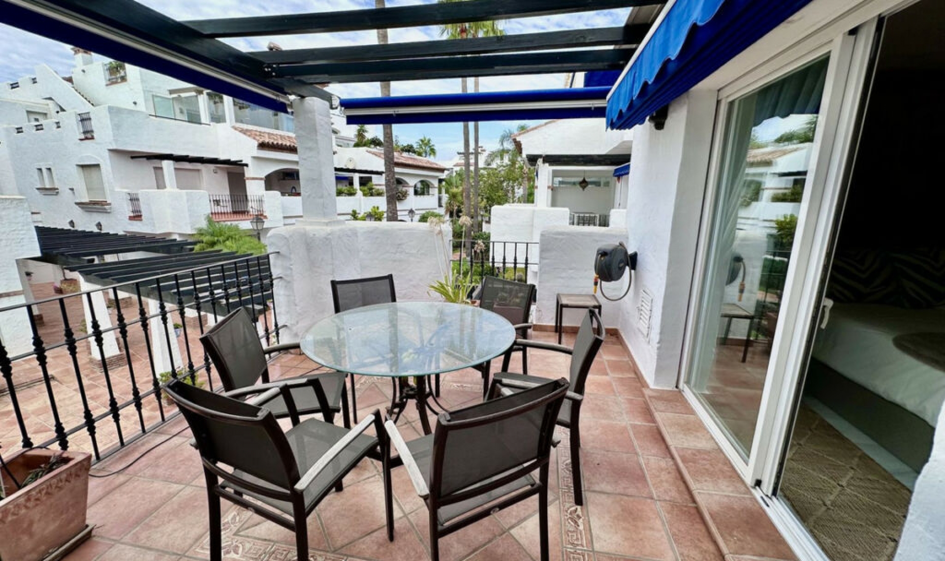 Resale - Apartment -
San Pedro de Alcántara