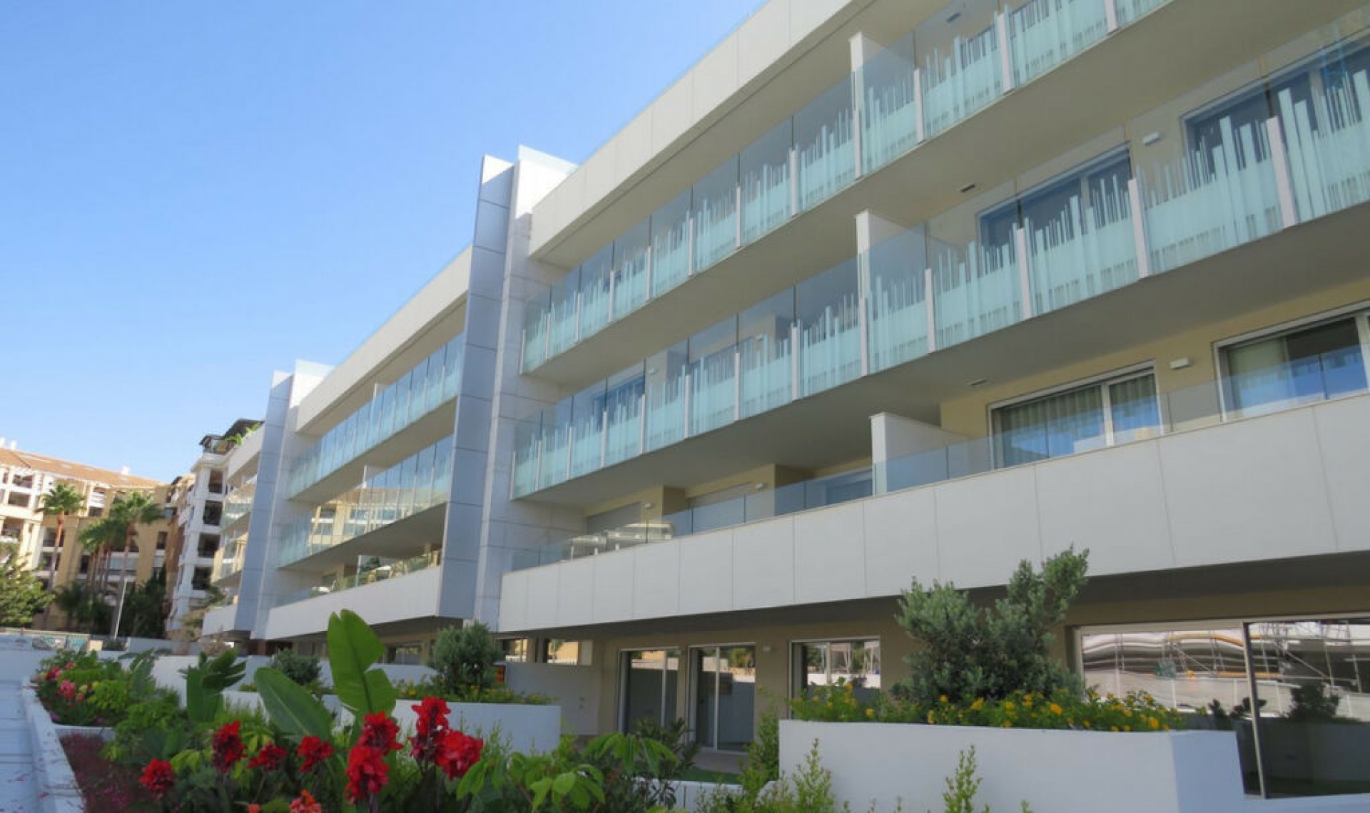 Resale - Apartment -
San Pedro de Alcántara