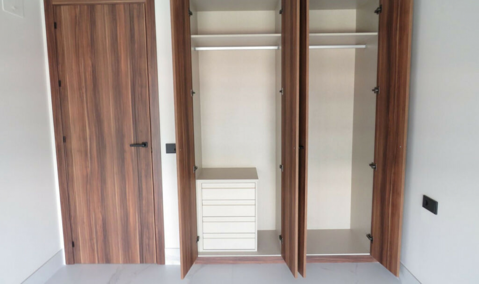 Resale - Apartment -
San Pedro de Alcántara