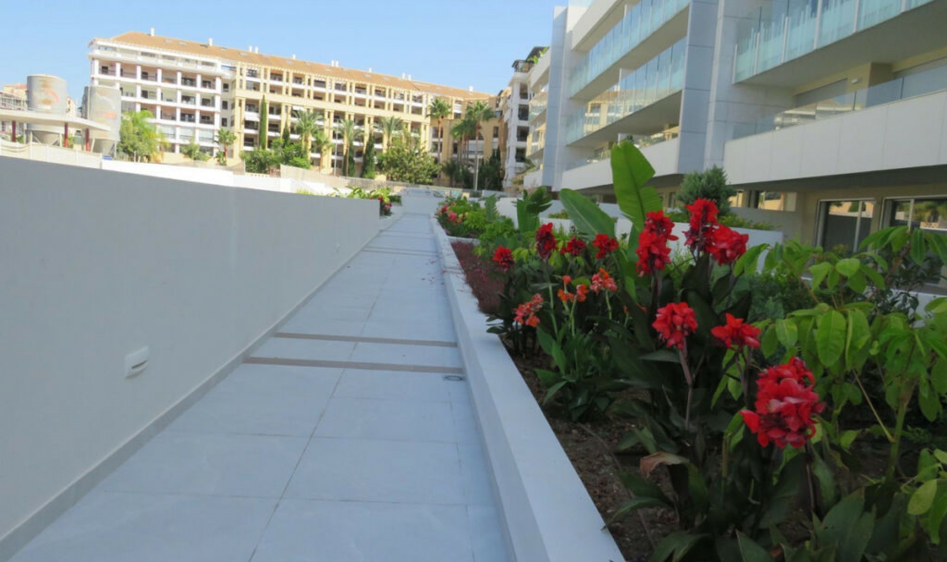 Resale - Apartment -
San Pedro de Alcántara