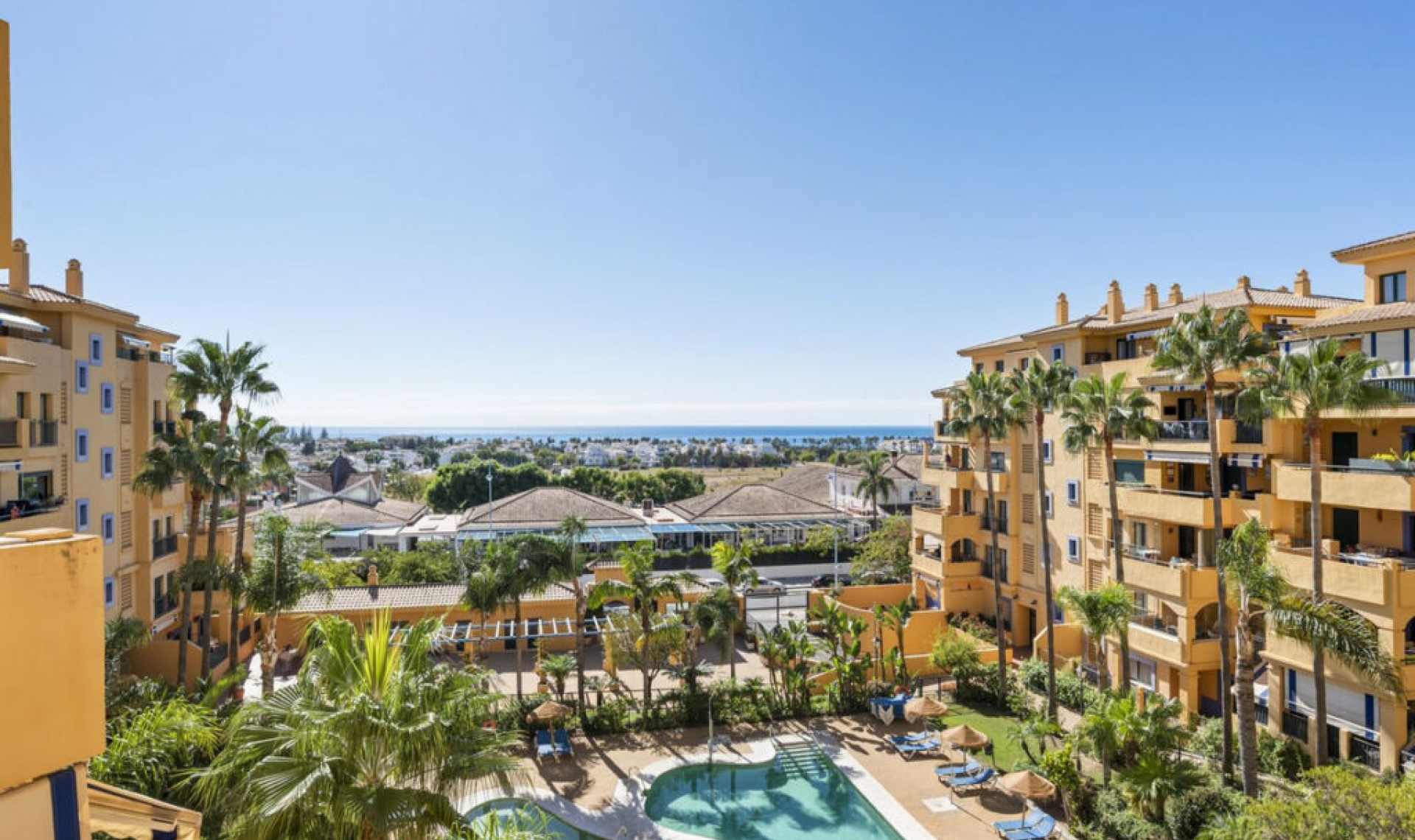 Resale - Apartment -
San Pedro de Alcántara