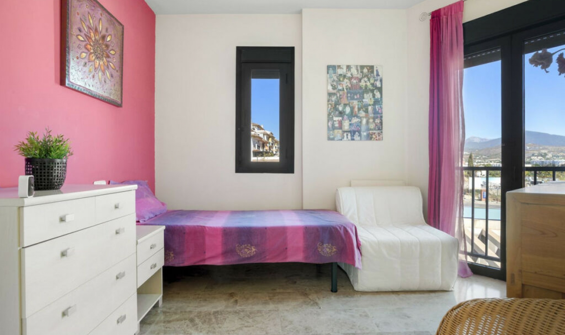 Resale - Apartment -
San Pedro de Alcántara