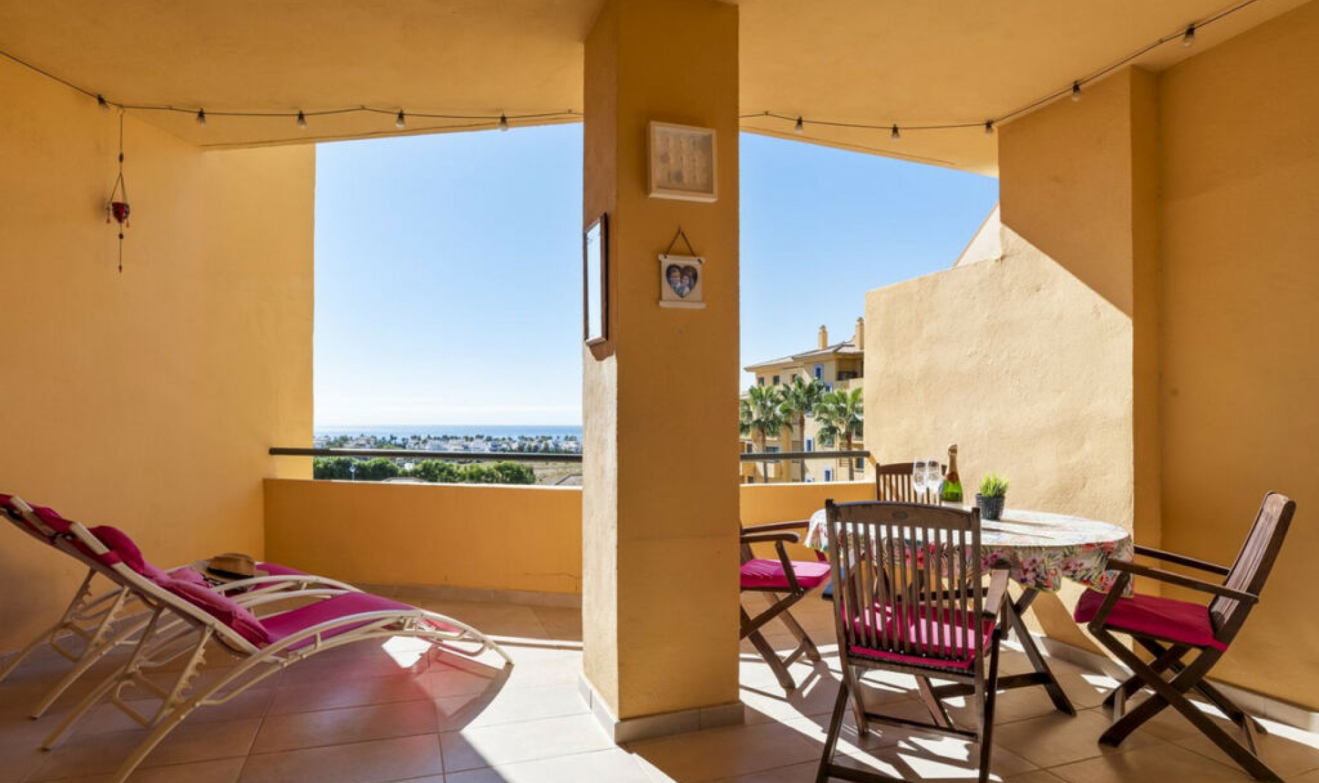 Resale - Apartment -
San Pedro de Alcántara