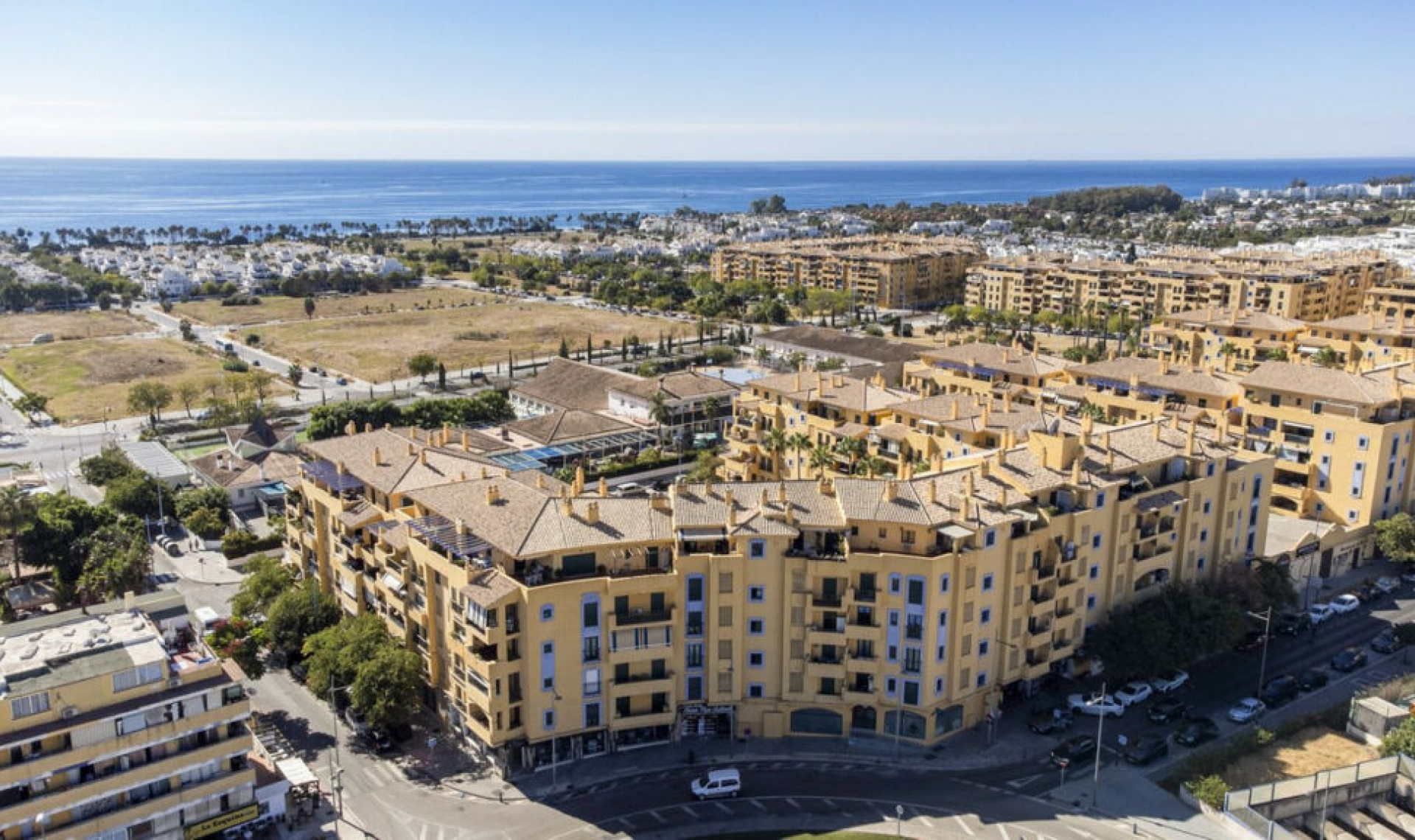 Resale - Apartment -
San Pedro de Alcántara