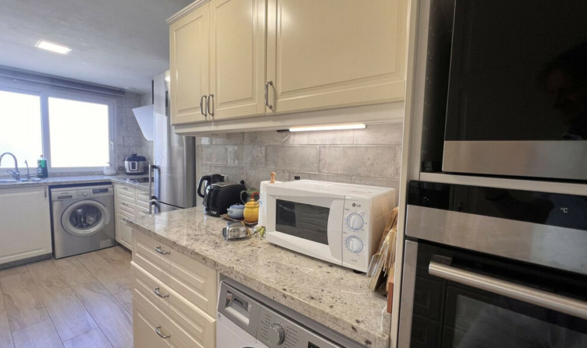 Resale - Apartment -
San Pedro de Alcántara