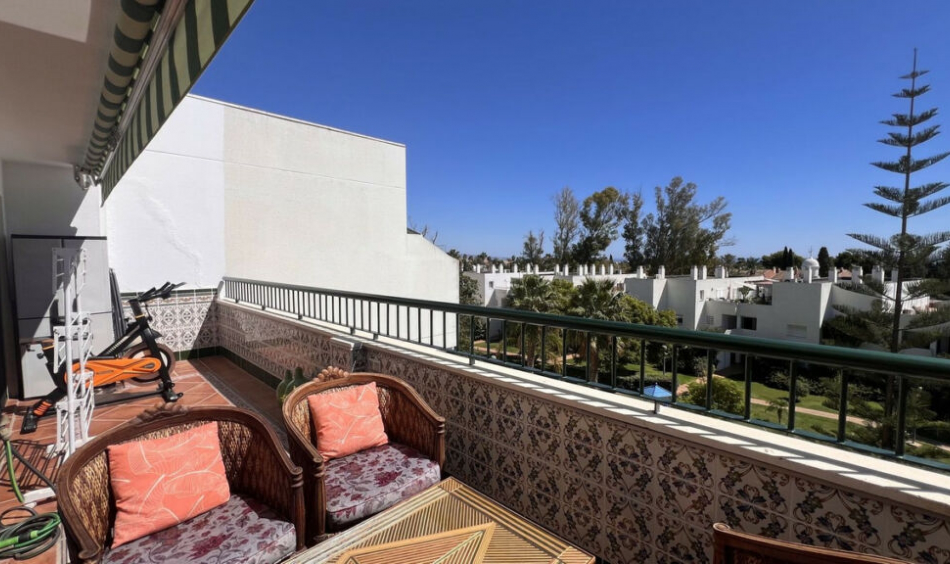 Resale - Apartment -
San Pedro de Alcántara