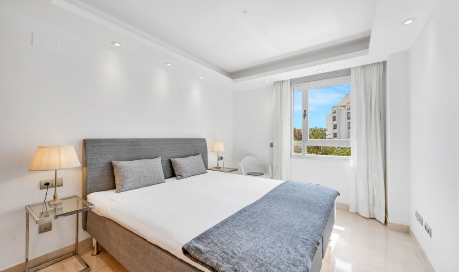 Resale - Apartment -
San Pedro de Alcántara