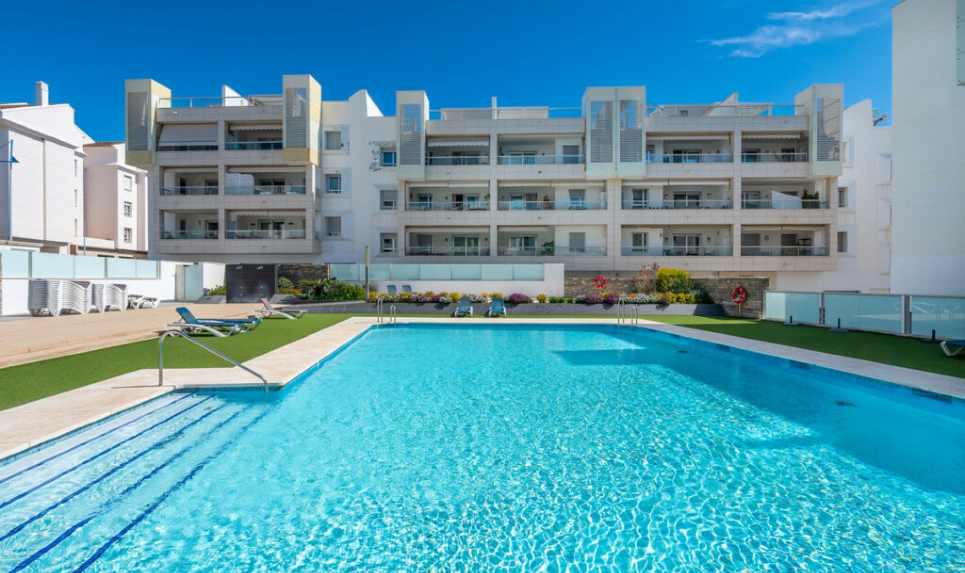 Resale - Apartment -
San Pedro de Alcántara
