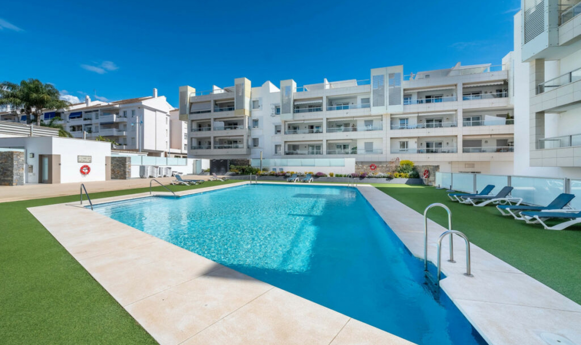 Resale - Apartment -
San Pedro de Alcántara
