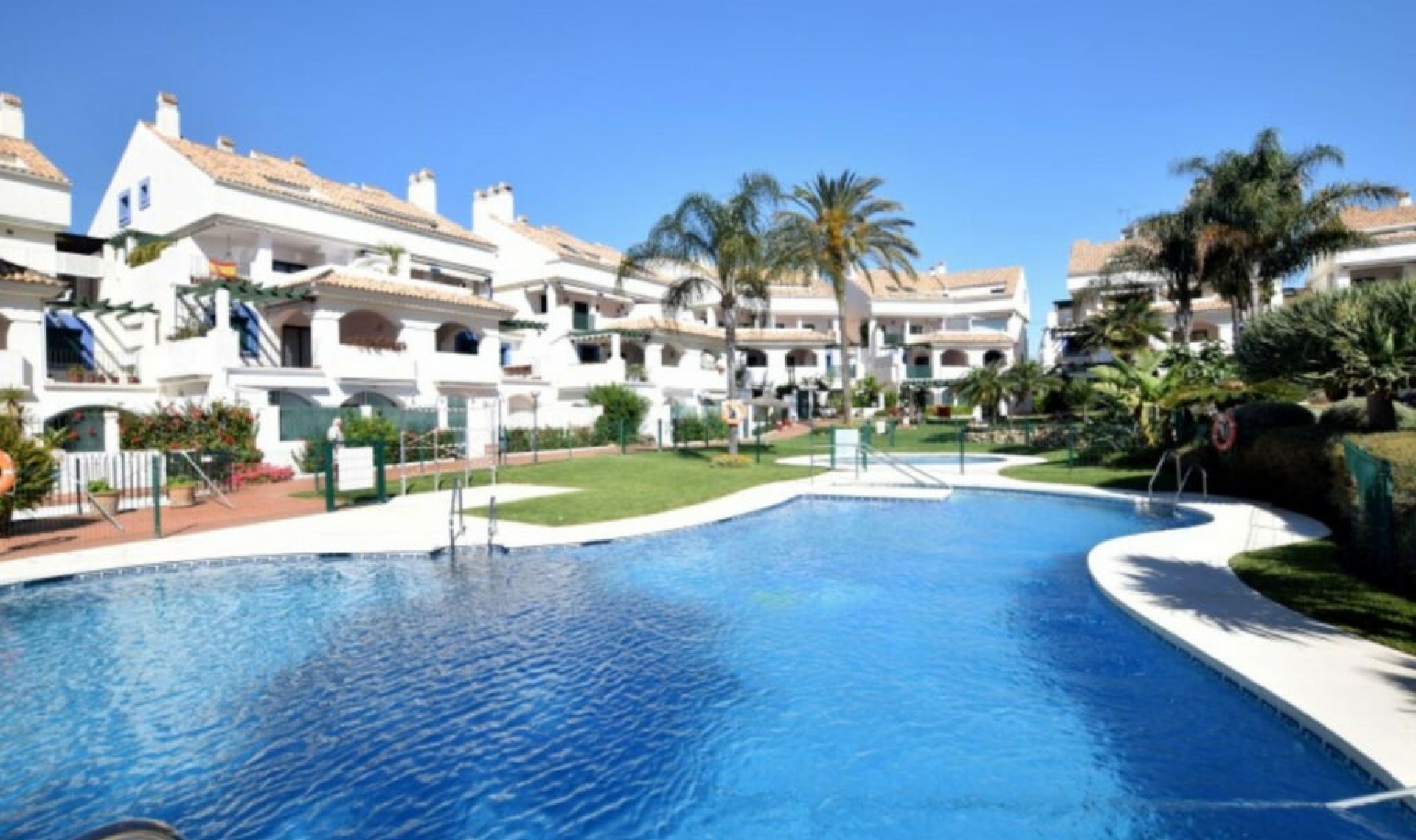 Resale - Apartment -
San Pedro de Alcántara