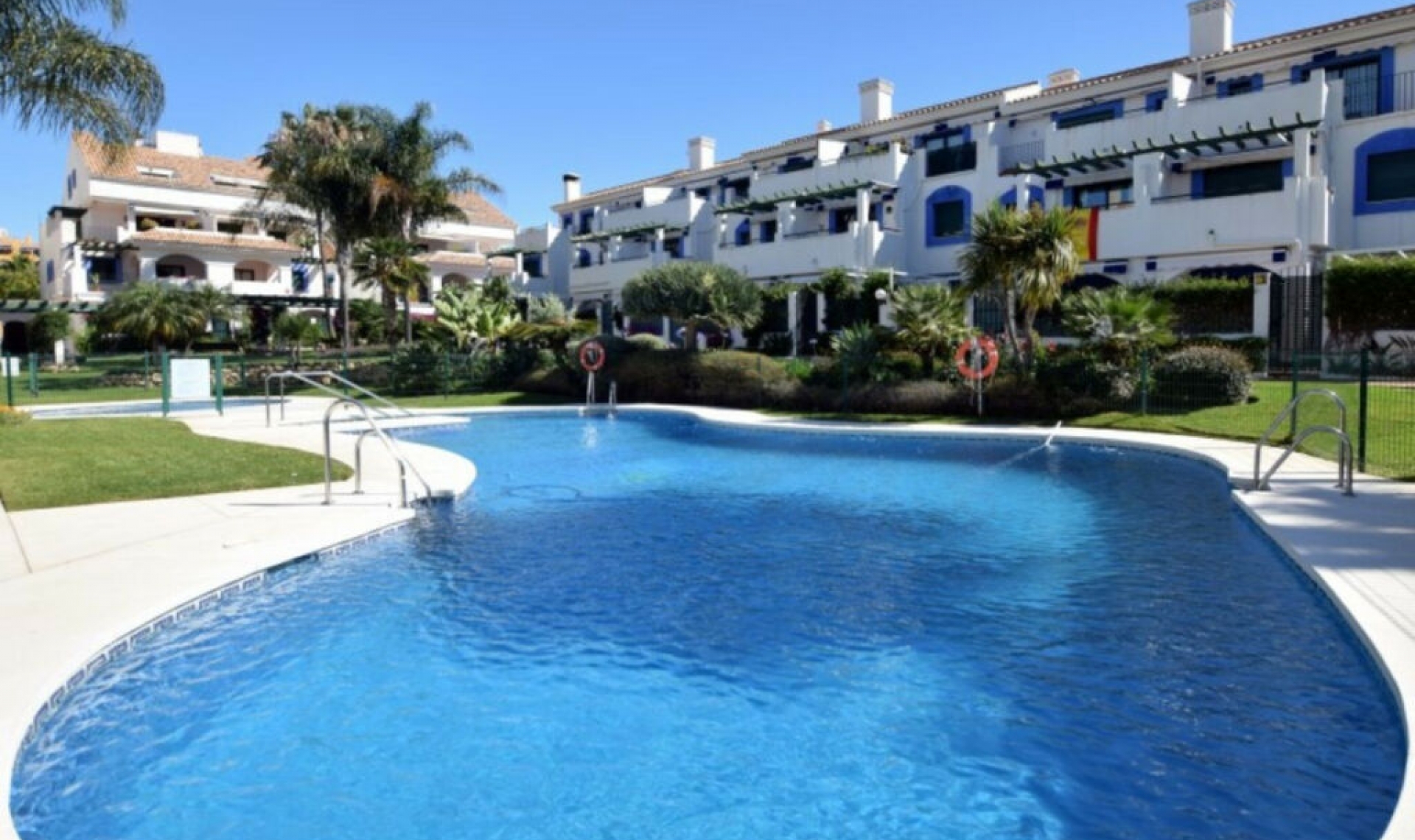 Resale - Apartment -
San Pedro de Alcántara