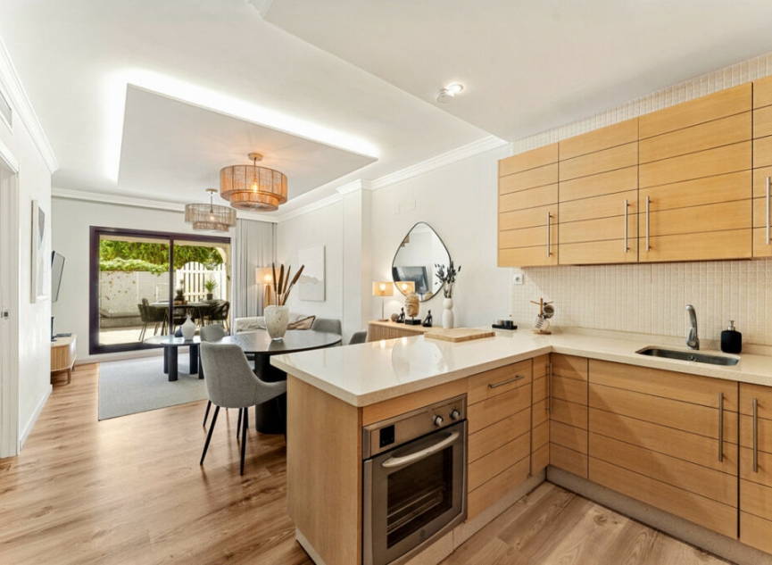 Resale - Apartment -
San Pedro de Alcántara