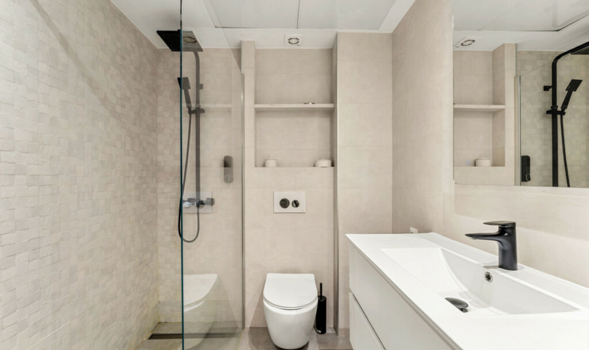 Resale - Apartment -
San Pedro de Alcántara