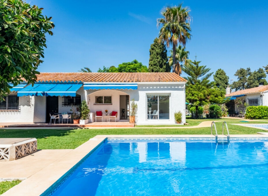 Resale - Apartment -
San Pedro de Alcántara