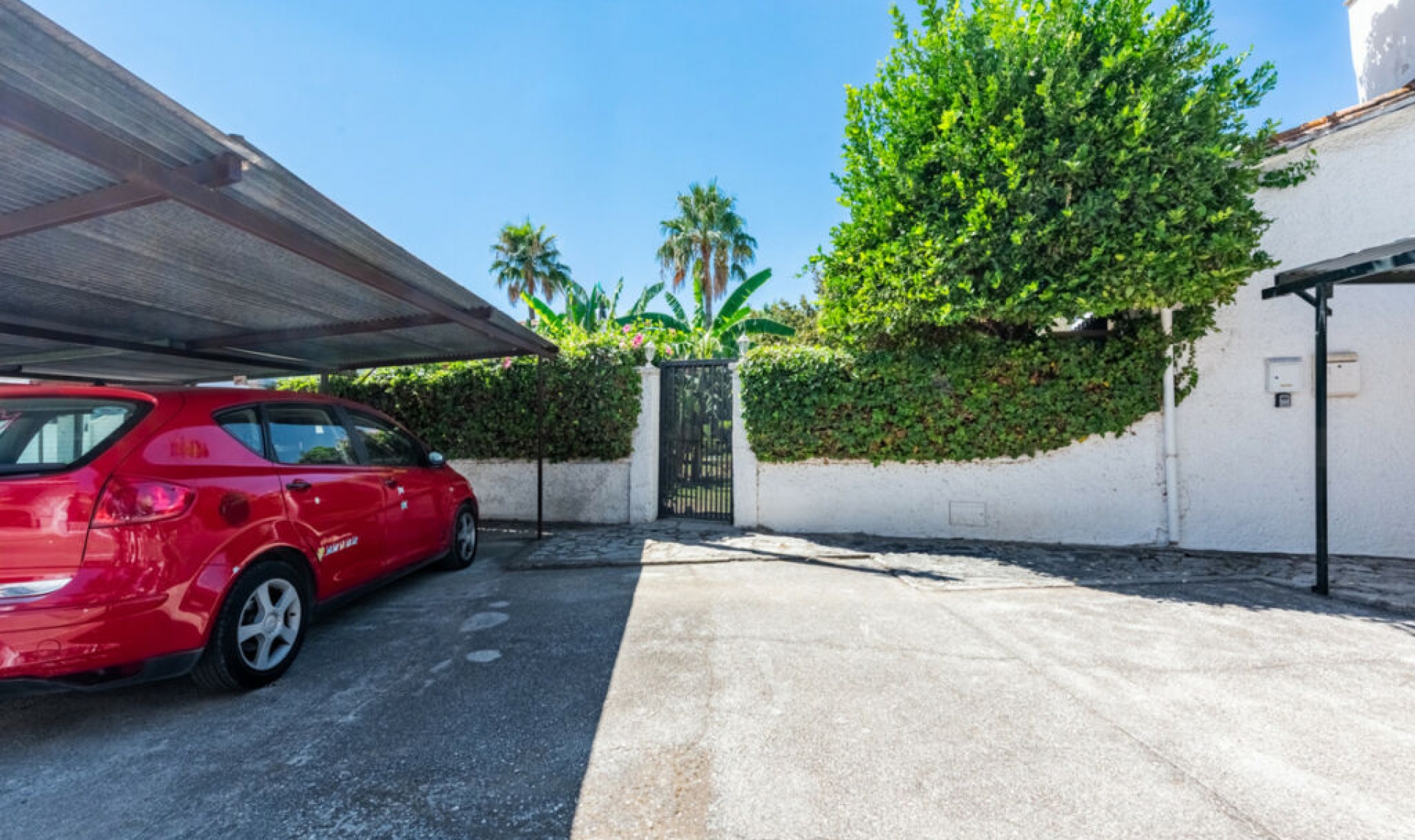 Resale - Apartment -
San Pedro de Alcántara