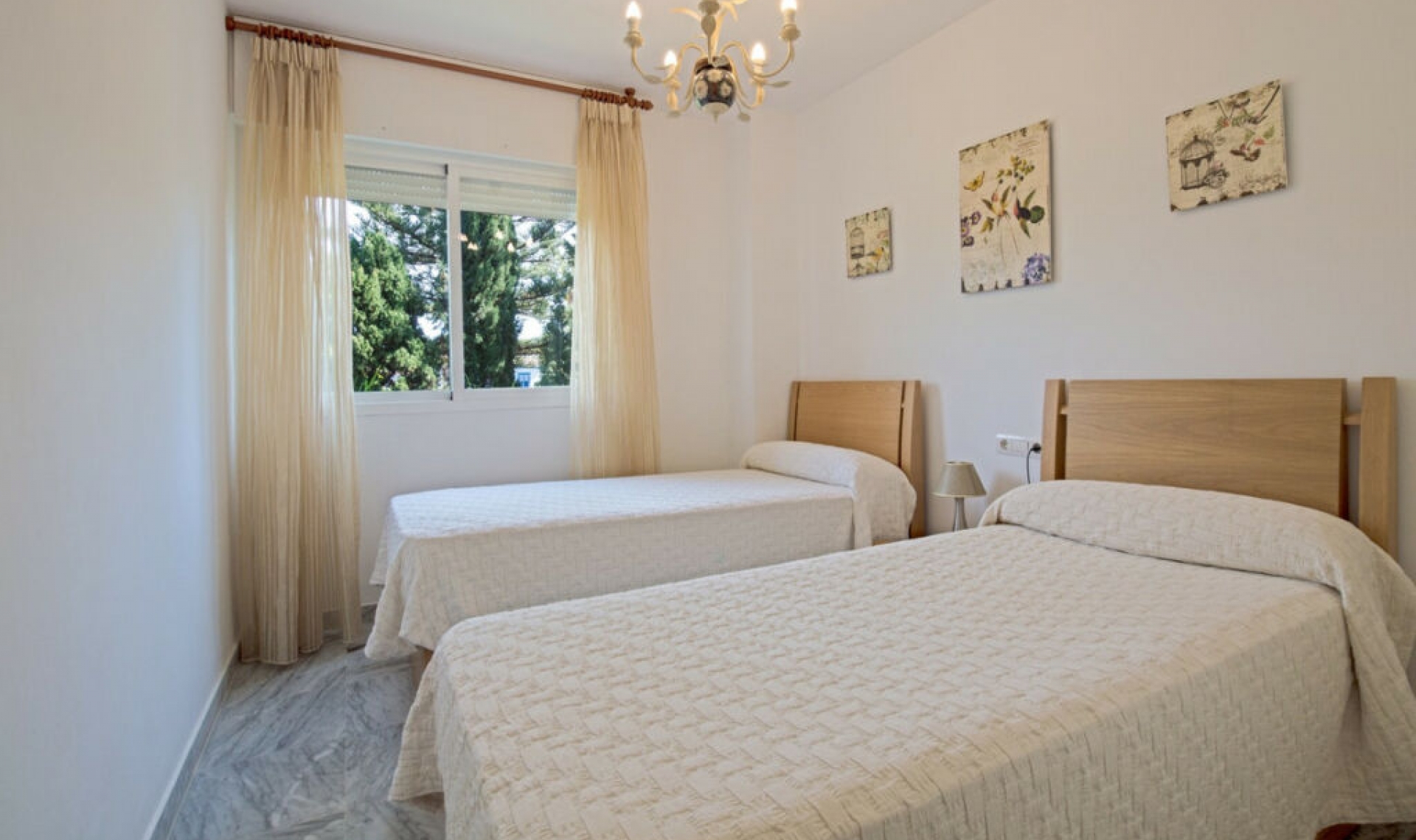 Resale - Apartment -
San Pedro de Alcántara