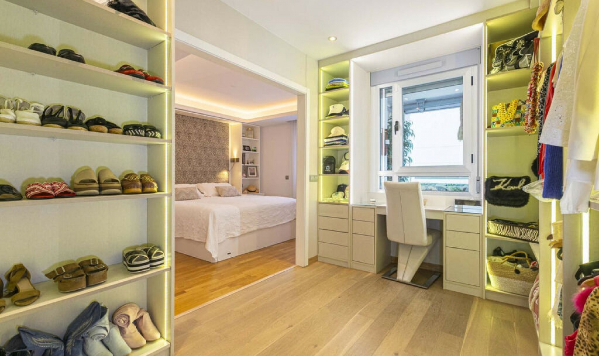 Resale - Apartment -
San Pedro de Alcántara