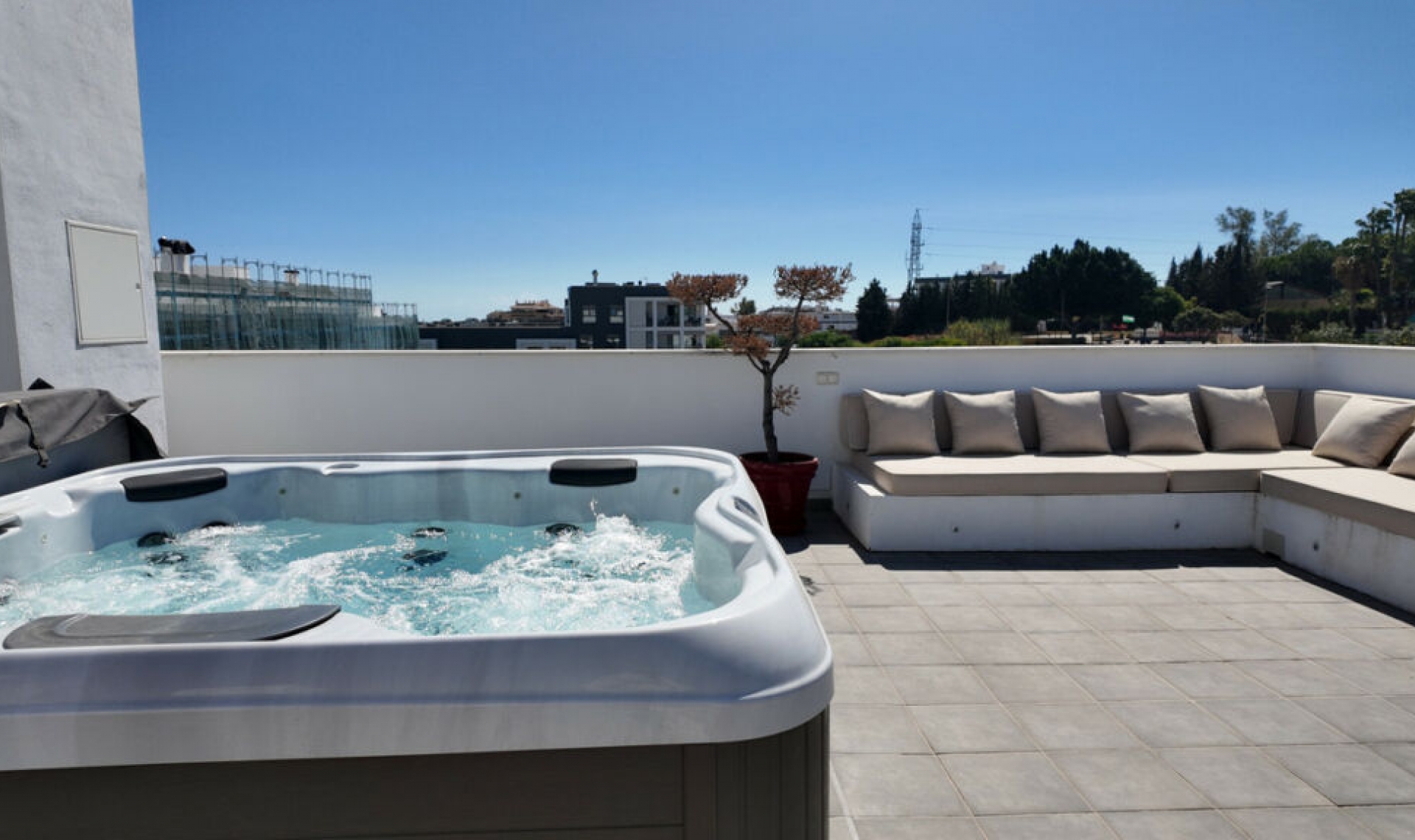 Resale - Apartment -
San Pedro de Alcántara